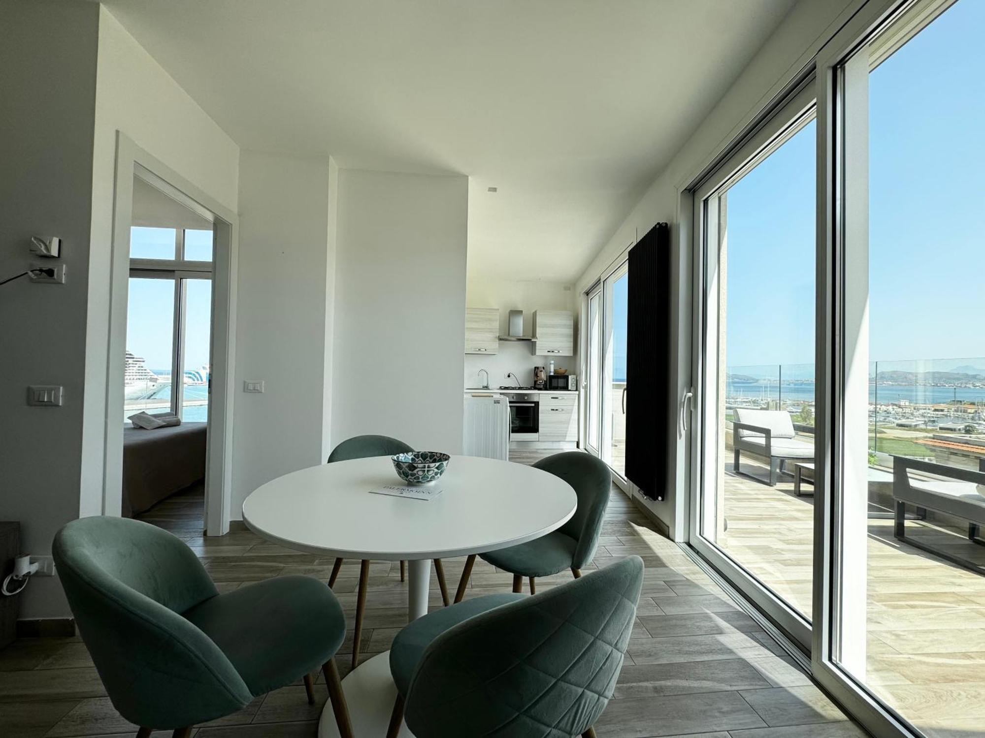 Palermo Inn Marina Exclusive View Екстериор снимка