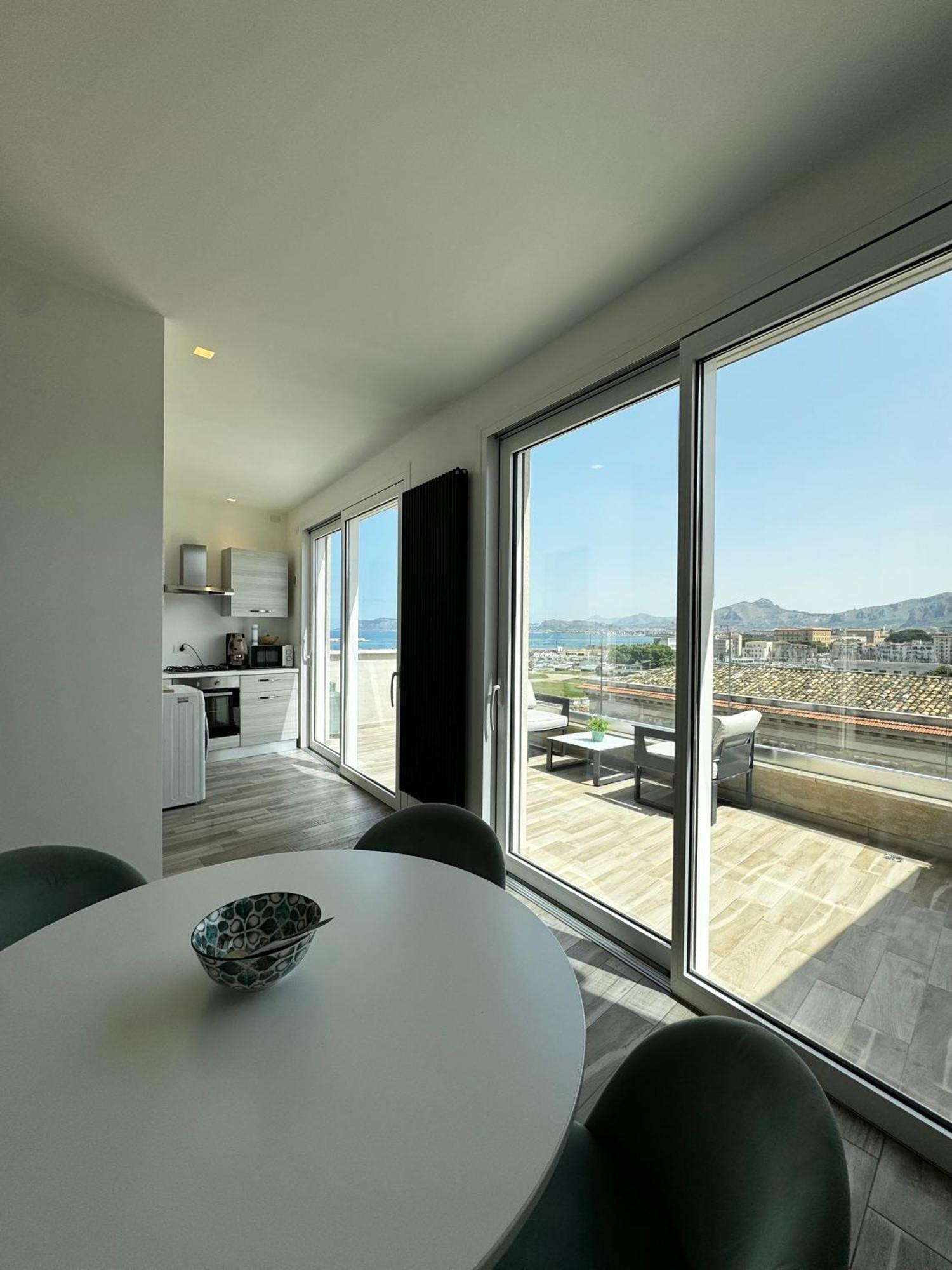 Palermo Inn Marina Exclusive View Екстериор снимка