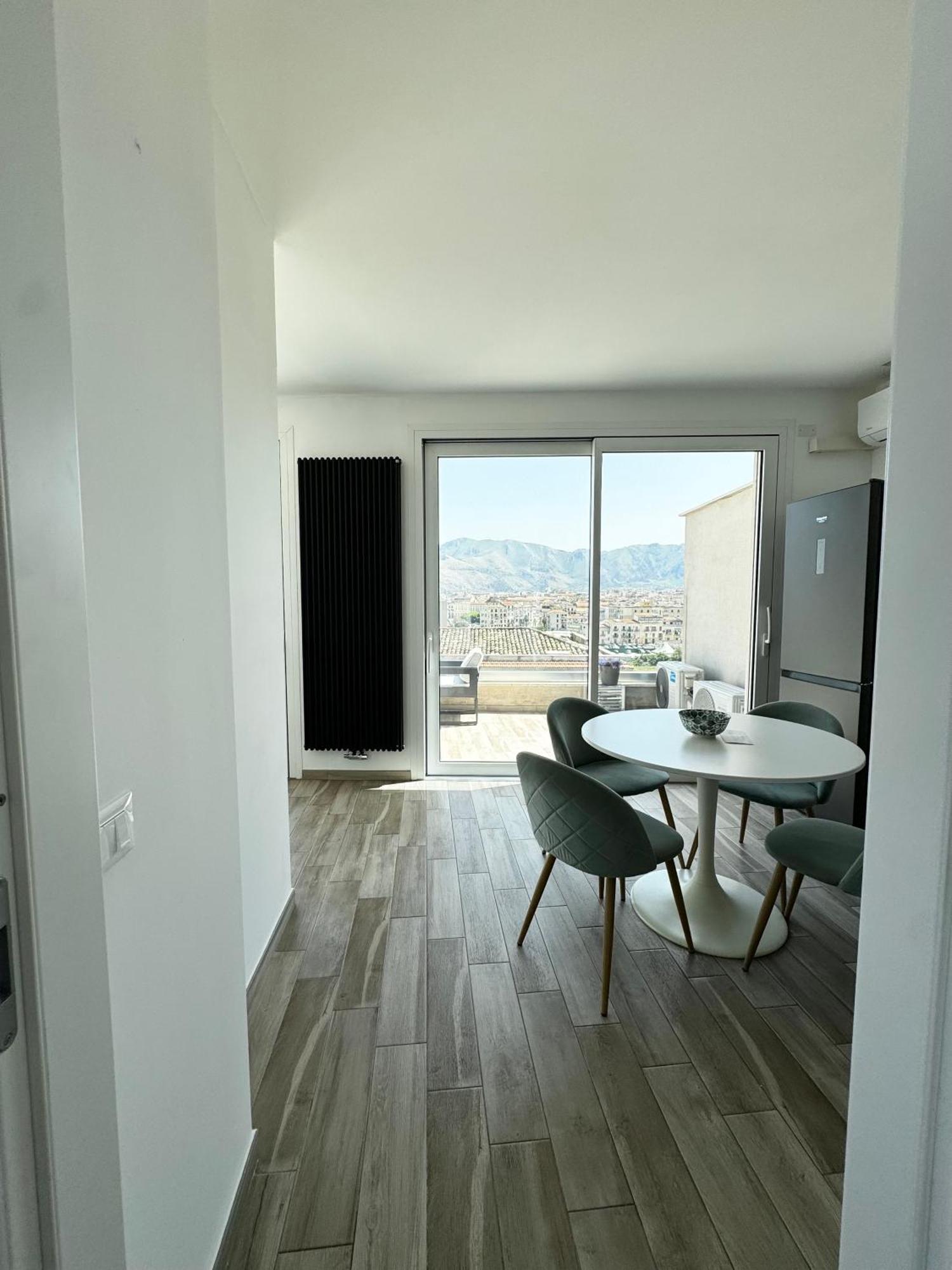 Palermo Inn Marina Exclusive View Екстериор снимка