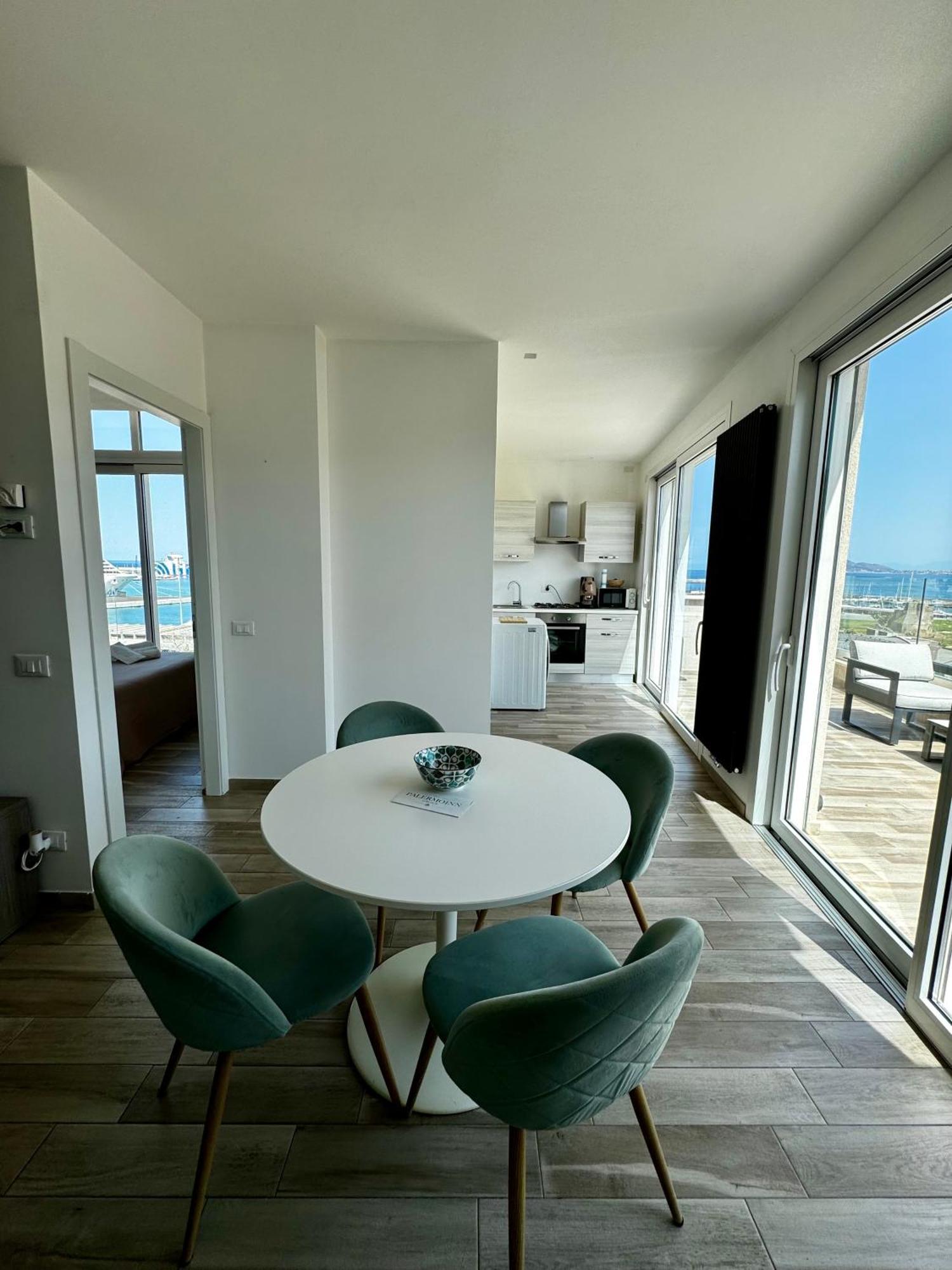 Palermo Inn Marina Exclusive View Екстериор снимка