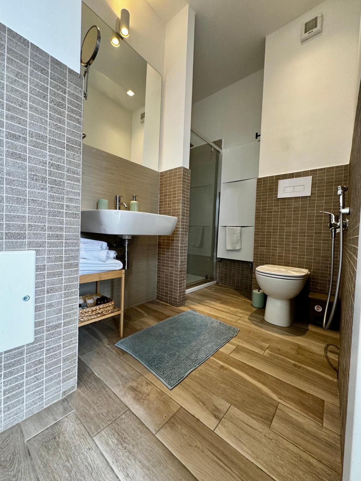 Palermo Inn Marina Exclusive View Екстериор снимка