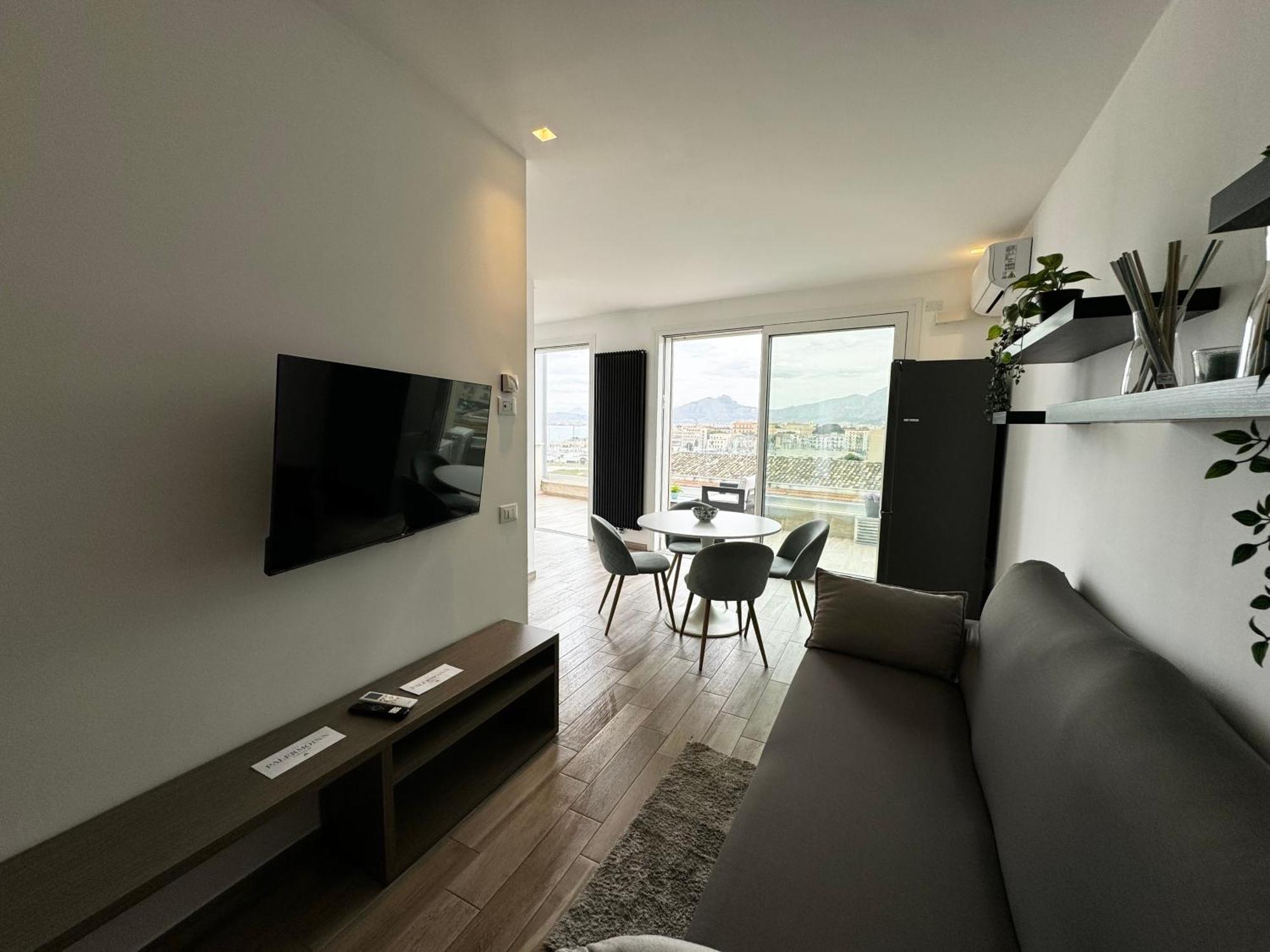 Palermo Inn Marina Exclusive View Екстериор снимка