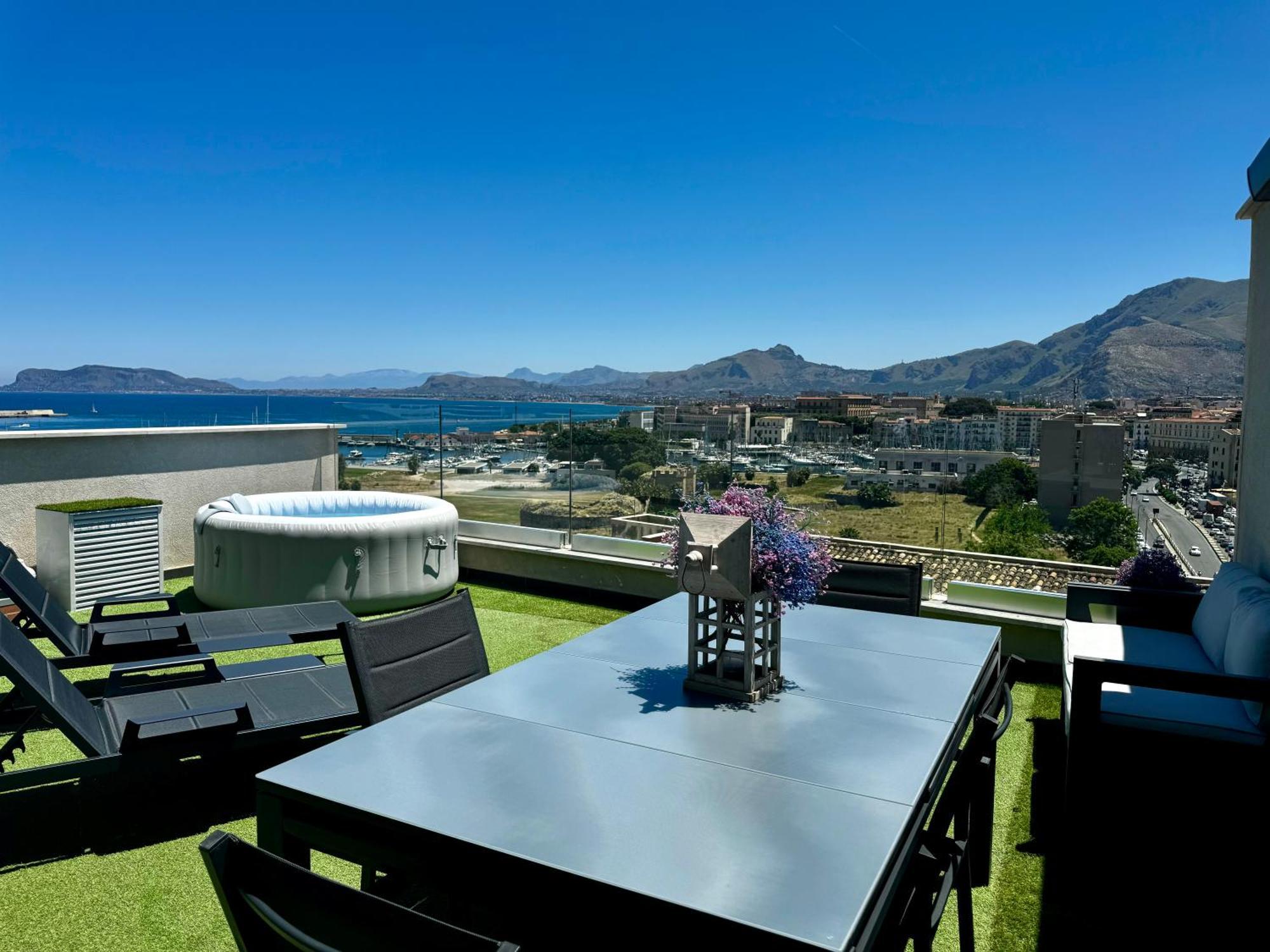 Palermo Inn Marina Exclusive View Екстериор снимка