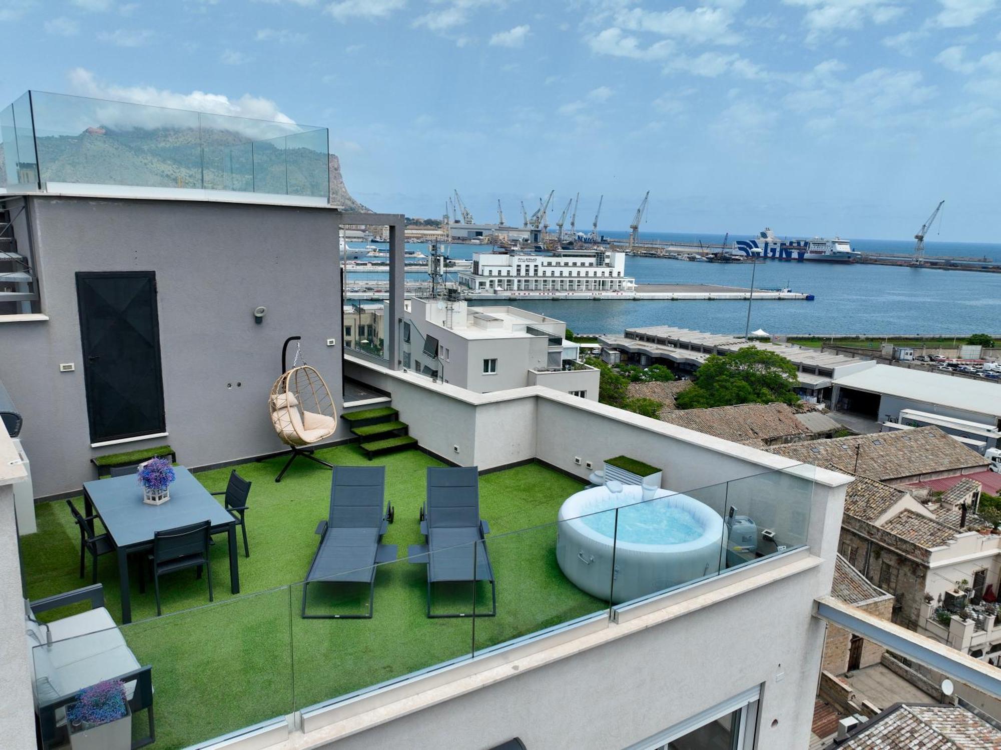 Palermo Inn Marina Exclusive View Екстериор снимка